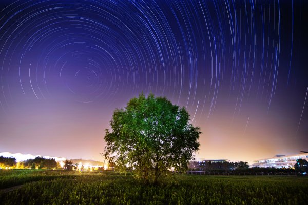 校园夜晚